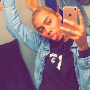 Meet your Posher, Lucy